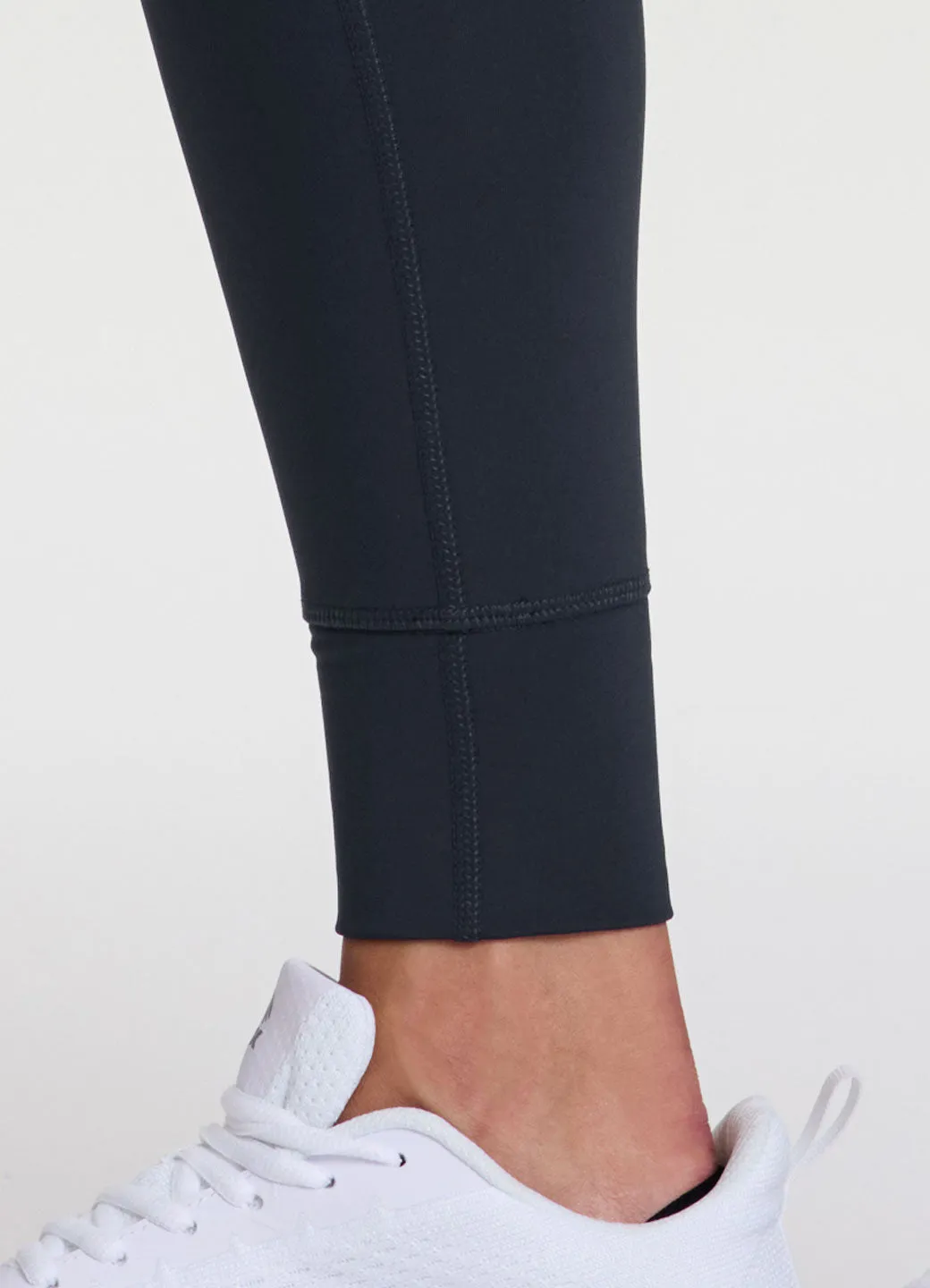 Pinnacle Fleece Lined Jogger Legging